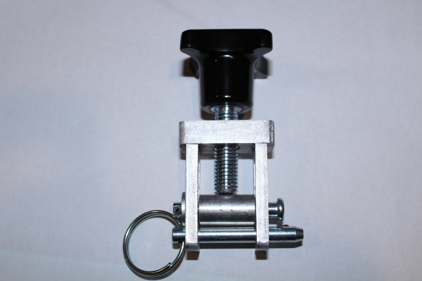 Resin infusion line clamp